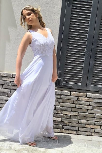 שמלת כלה לבנה
